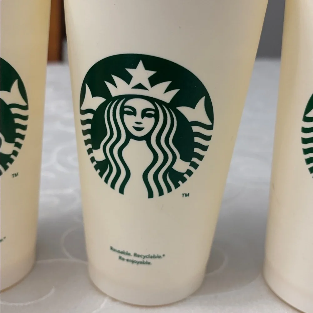 Starbucks Plastic 2012 16oz Travel Cups Cream White Green. Set of 8.